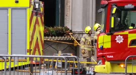 More than 100 firefighters and 20 engines tackle Trafalgar Square pub blaze