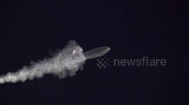 SpaceX launch leaves trail of smoke as it ascends into space from Florida