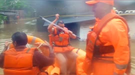 Valsad in Gujarat flooded due to heavy rain, NDRF teams launch rescue operation