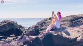 Harpist performs a version of the oldest song in the world in ancient Greek