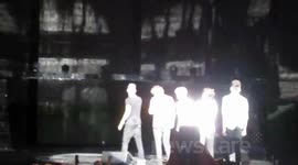 One Direction best catwalk in Chicago
