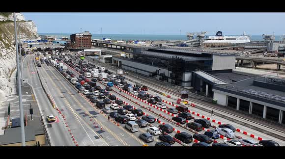 Holidaymakers stranded in 6-hour queues as critical incident declared at Dover
