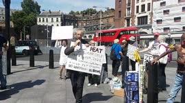 Piers Corbyn and friends stage 'climate con' counter-protest at Just Stop Oil demo in London