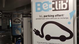 Finally! Inauguration of fast charging stations for electric vehicles in Paris, by Belib. Taken over last year by TotalEnergies, the Parisian charging network Bélib has just launched its first fast charging hub in the heart of the capital. 27 july 2022. T