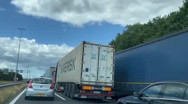 Netherlands: Farmer Protesters Block Motorways Causing Traffic Jams