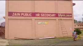 Watch - In a shocking case 30 school children vaccinated with just one syringe in Sagar