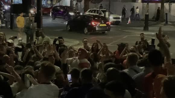 Jubilant fans sing 'Vindaloo' in London's Trafalgar Square after England women's Euro 2022 win
