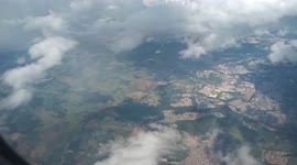 Airplane in flight heading to guarulho airport and goes to navigators Part 03