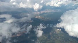 Airplane in flight heading to guarulho airport and goes to navigators Part 04