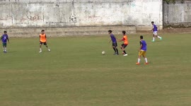 Annoying moment when the ball is in the possession of an uninspired player easily grabbed by an opposing player