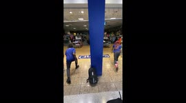 Storeworkers put their speed to test by racing against a closing door *NAIL-BITING!*