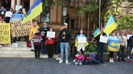 Newsflare Edit - Minute's silence held at Ukrainian 'Save Heroes of Azovstal Rally', Sydney Town Hall, Australia