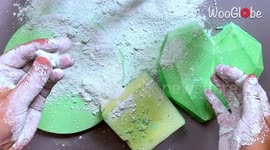 'ASMR artist CRUSHES reformed gym chalk and plays with the powder *TANTALIZING!*'