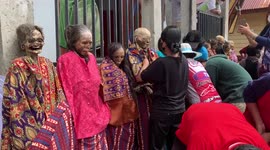 The Living Dead: How The Toraja People Of Indonesia Honor Their Deceased During  Ma'nene' Rituals