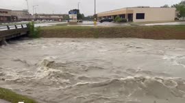 US: Heavy Rains Cause Flooding And Road Closures Across Dallas-Fort Worth Area 2