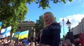 Kensington MP Felicity Buchan shows support to Ukrainians as she speaks at Ukraine Independence Day rally in London