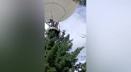 Chinese nut-picker floats 200 miles over two days after getting stuck in untethered hydrogen balloon