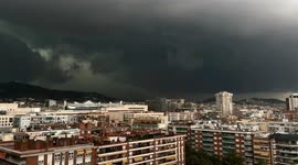 Stunning time-lapse shows terrifying storm over Barcelona