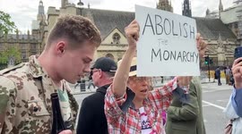 Man argues with anti-monarchy protester outside Parliament ahead of King Charles' arrival