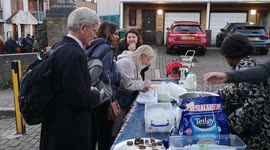 Person gets trapped in a good Samaritans toilet during the lying in state queue