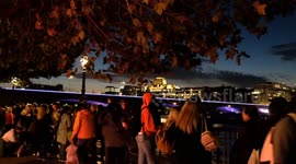 Saturday night, Sunday mourning: weekend queue to pay respects to the Queen as Southbank falls eerily quiet