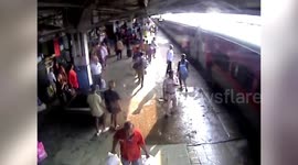 Brave cop rescues passenger after slipping off moving train in central India