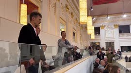 Austria: Extinction Rebellion Activists Interrupt National Council Session