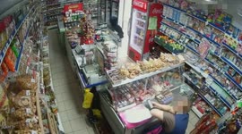 Not a very successful robbery of a 22-year-old boy who broke into a village store!