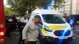 Mahsa Amini: Freedom protesters clash with Iranian regime supporter outside London mosque with links to Ayatollah Khamenei