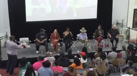 The cast of A Different World visits the Wilmington Public Library in Wilmington, DE.