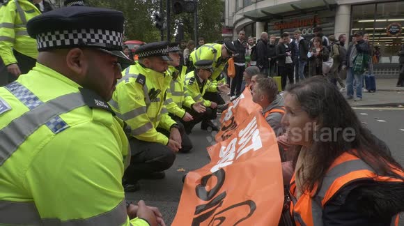 Day 21: Arrests made after Just Stop Oil blocks key road junction in London