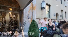 Climate ‘Zombies’ THROW SOUP at NYC Building – MULTIPLE ARRESTS as they chant “Arrest Stephen Schwarzman”