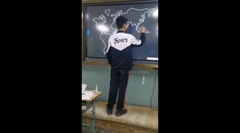 Talented high school student draws world map in minutes