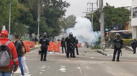 Clashes between police and protesters over rapes of women in Bogotá