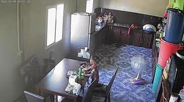 Terrified toddler shout for mum as wall fan smash inches away from him