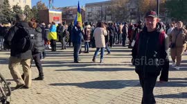 Kherson three days after the liberation from the Russian occupation: People celebrating, singing, hugging