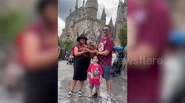 Potterhead parents reveal the gender of their baby in Sorting Hat themed stunt at Universal Studios