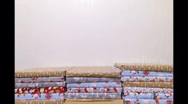 Cool timelapse of wrapped Christmas presents being stacked and unstacked