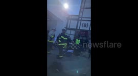 Chaotic scenes outside Apple store in Hingham, US, after car crash