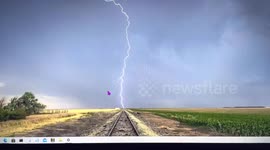 Cool tricks on using a mouse pointer to locate it. Windows 10