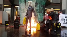 Ocean Rebellion stage dramatic demonstration in London against fossil fuel dependency in the shipping industry