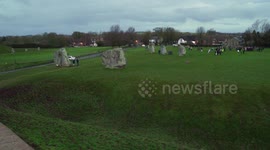 Winter Solstice: Hundreds gather at Avebury Stone Circle for shortest day of the year