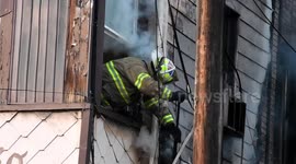 Firefighters extinguish blaze at apartment in Shamokin, Pennsylvania