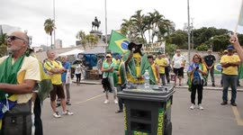 Demonstration in front of the Eastern Military Command, known as Duque de Caxias Palace, in downtown Rio de Janeiro, this Friday (23), Christmas Eve.