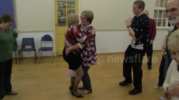 Side-splitting Balloon Race