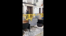 Feeding the town for free! Stew festival in Spanish town, with huge stew pots cooking on the street!