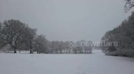 Heavy snow falls in Macclesfield as arctic conditions return to northwest England
