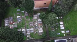 Due to the heavy rainfall and the adverse weather conditions that hit the Campania region, part of the cemetery of the city of Sant'Agata dè Goti collapsed, pouring the nudes and bodies into the Martorano stream below.