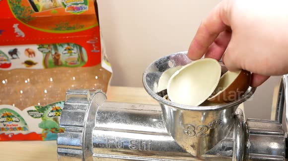 Have you ever wondered what happens to Kinder eggs in a meat grinder?