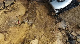 Large sinkhole opened up after rains in LA, US